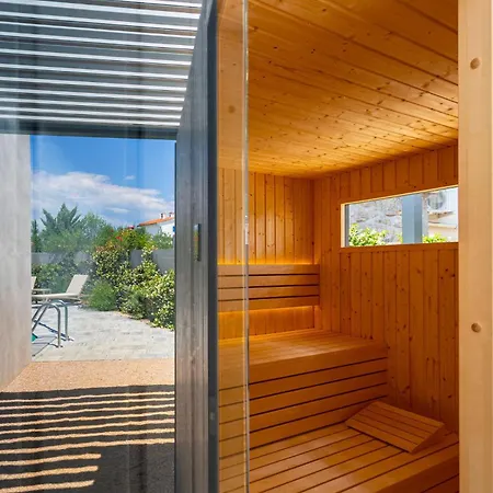Amazing In With Sauna *