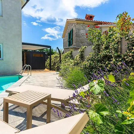 Pet Friendly In * Sveti Ivan Dobrinjski