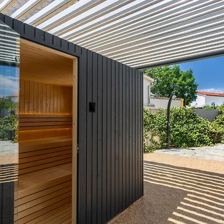 Amazing In With Sauna *